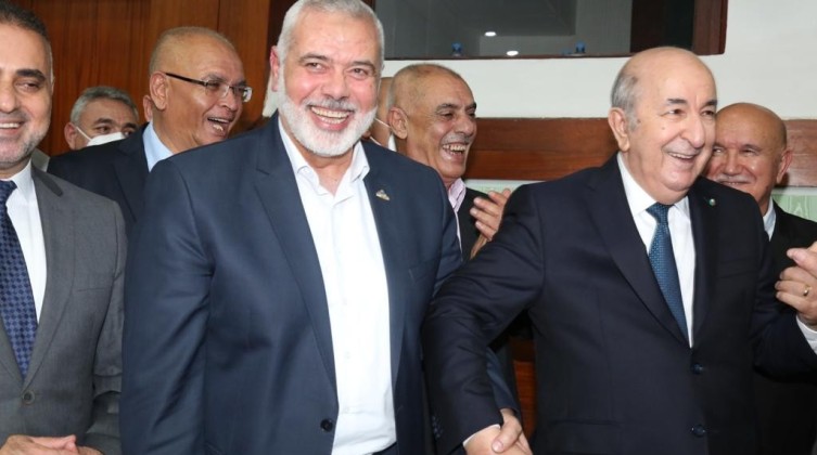 ماذا قال هنيه بعد انتهاء جلسات الحوار الفلسطيني في الجزائر؟