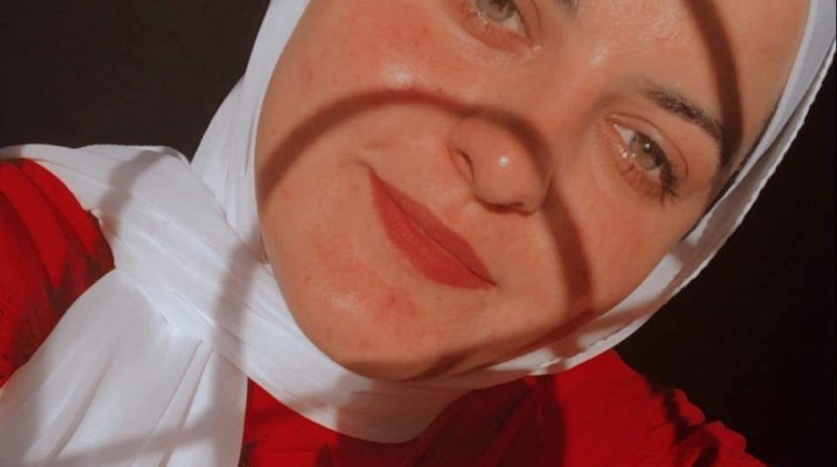 نقل الأسيرة دينا جرادات من السجن إلى المستشفى