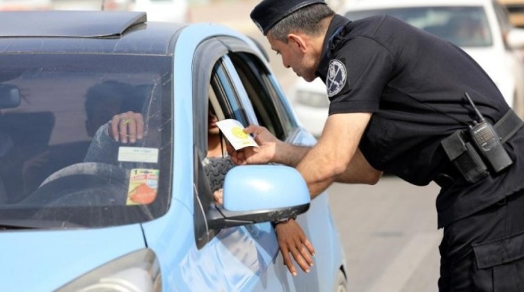 استمرار حملة التخفيضات على المركبات العمومية في غزة