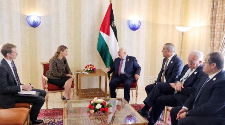 الرئيس عباس يؤكد على أهمية الدور الأميركي لوقف جرائم الاحتلال