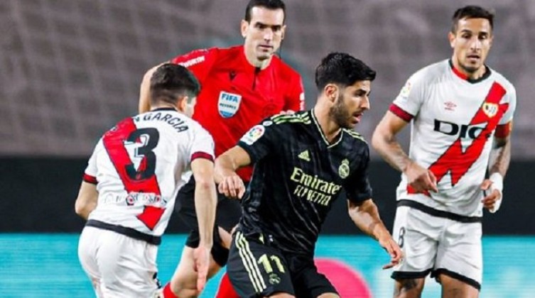 رايو فاليكانو يحقق فوزاً مستحقاً على ريال مدريد في الدوري الإسباني