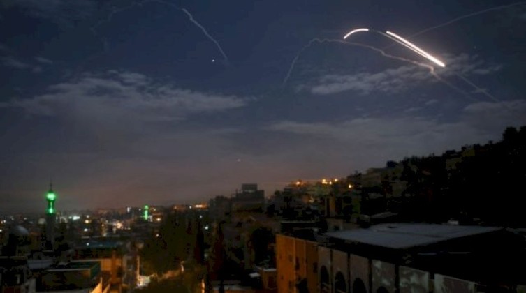 استشهاد 4 عسكريين في قصف إسرائيلي على سوريا