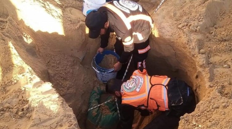 بلدية غزة تصدر توضيحا حول وفاة مواطن في بئر للصرف الصحي