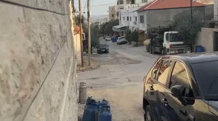 محدث بالفيديو: إصابات واعتقال مطارد خلال اقتحام قوات الاحتلال مدينة جنين