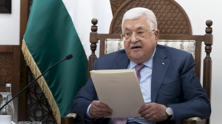 الرئيس عباس يصادق على تنفيذ النشرة لقوى الأمن الفلسطينية