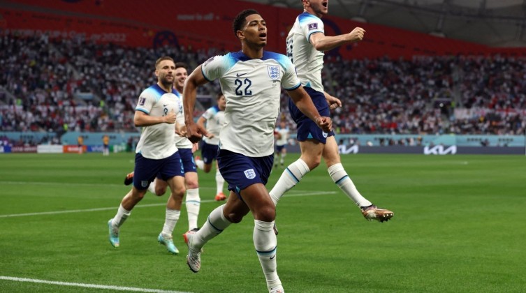 موعد مباراة إيران و أمريكا فى كأس العالم .. والقنوات الناقلة والتشكيل المتوقع