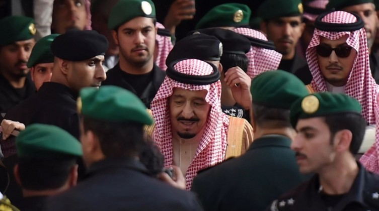 السعودية تمنح الموظفين والطلبة إجازة بمناسبة الفوز على الأرجنتين