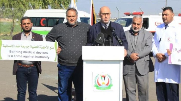 "الصحة": سلطات الاحتلال تمنع إدخال المعدات الطبية لقطاع غزة