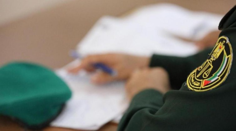 المحكمة العسكرية بغزة تمهل متهمين عشرة أيام لتسليم نفسيهما