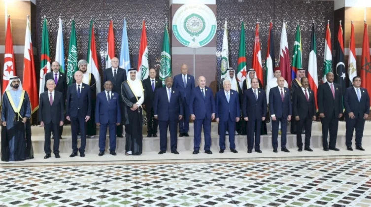 إعلان الجزائر يؤكد مركزية القضية الفلسطينية