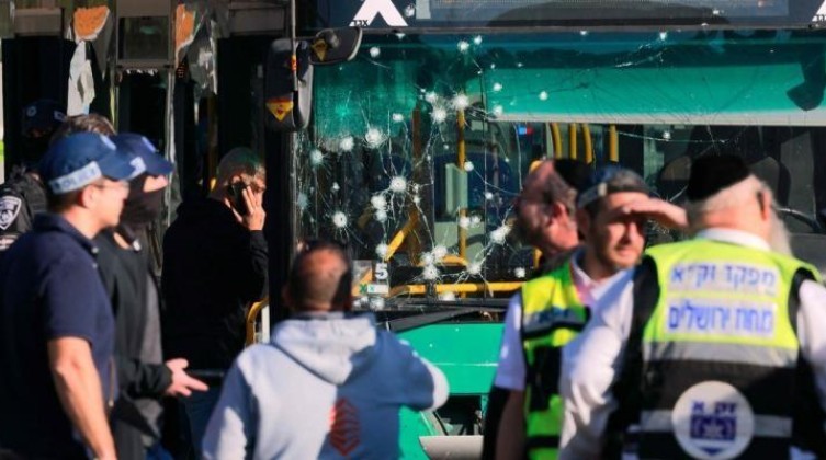اعتقال عدد من المشتبه بهم بتنفيذ عملية التفجير المزدوج في القدس