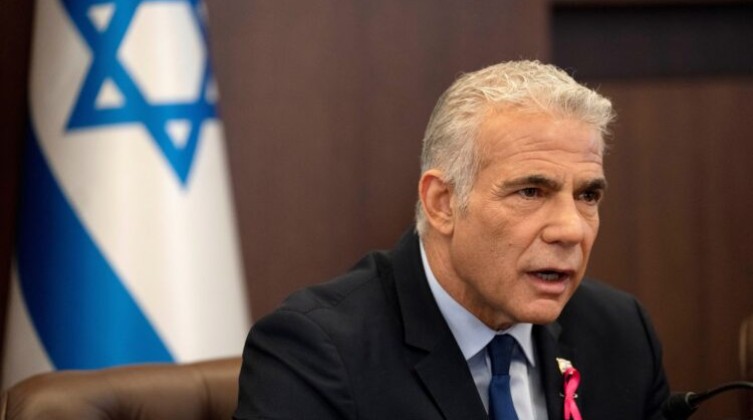 لايبد يقرر إلغاء حضور مؤتمر المناخ في مصر.. لهذا السبب