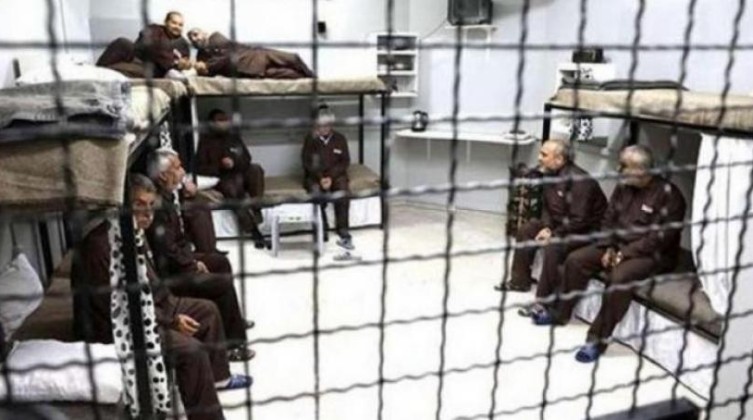 "هيئة الأسرى": اكتظاظ في أعداد المعتقلين داخل "عتصيون" بظروف قاسية