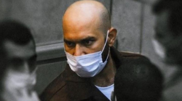 الأسير أيهم كممجي يروي تفاصيل عذاب العزل وكابوس رحلة البوسطة