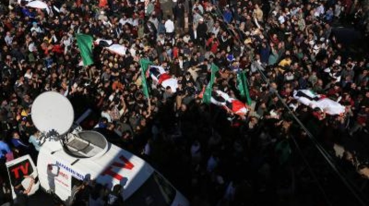 عائلة "أبو ريا" تُصدر بيانًا تعقيبًا على ما يُثار عبر مواقع التواصل الاجتماعي بشأن الحادثة