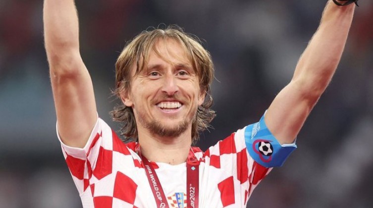 مودريتش يكشف موقفه من الاعتزال الدولي