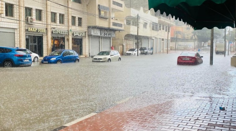 هل قادرة حكومة غزة تجاوز أزمة "غرق الشوارع" هذا الشتاء؟