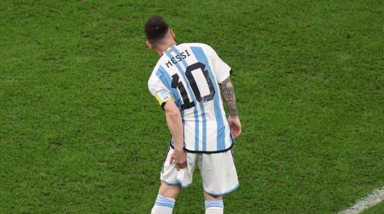 الكشف عن حقيقة إصابةميسي قبل نهائي كأس العالم 2022