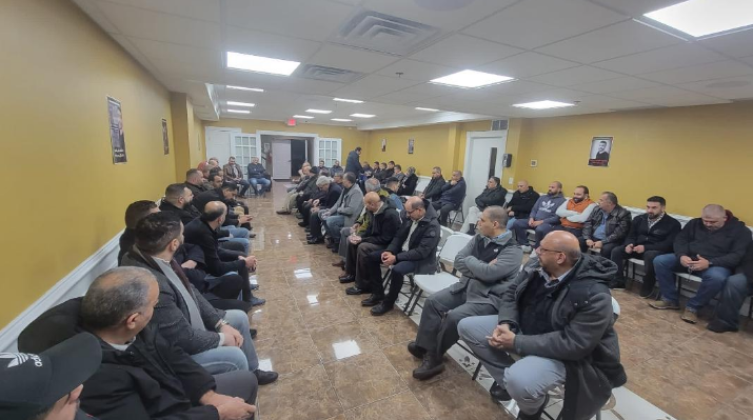 "الجالية الفلسطينية" في الولايات المتحدة تقيم بيوت عزاء للشهيد "أبو حميد"