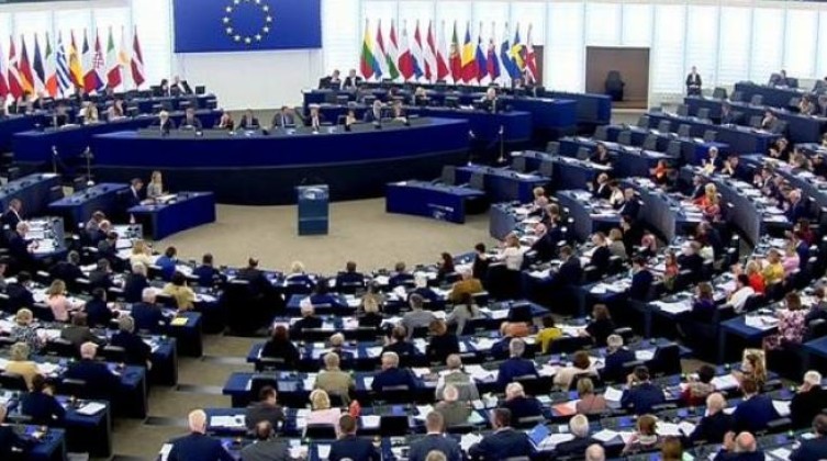 "الجبهة الشعبية" تدين وصف البرلمان الأوروبي لفصائل المقاومة بـ"الإرهاب"