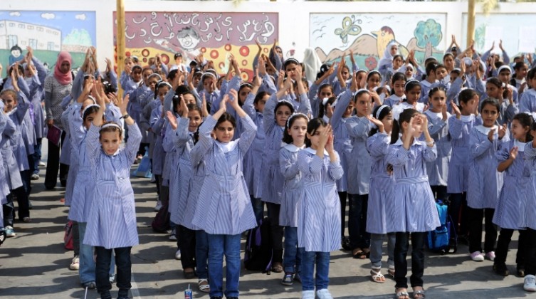 انتظام الدراسة بكافة المدارس والجامعات في غزة غداً الثلاثاء