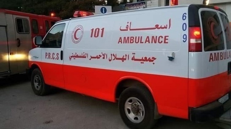 الشرطة والنيابة تحققان بظروف وفاة مواطن في الخليل