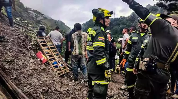 34 قتيل جراء انزلاق للتربة في كولومبيا