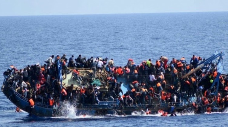 "الخارجية" تنشر أسماء جثامين شهداء غزة في غرق مركب قبالة السواحل التونسية