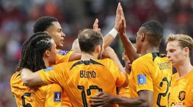 شاهد- هولندا أول المتأهلين لربع نهائي كأس العالم 2022 بعد الفوز على أمريكا