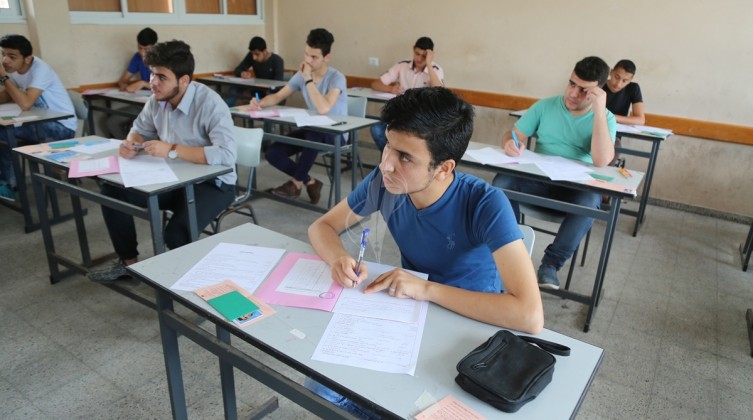 التعليم بغزة تعلن موعد امتحان الثانوية العامة الدورة الثالثة للعام 2022