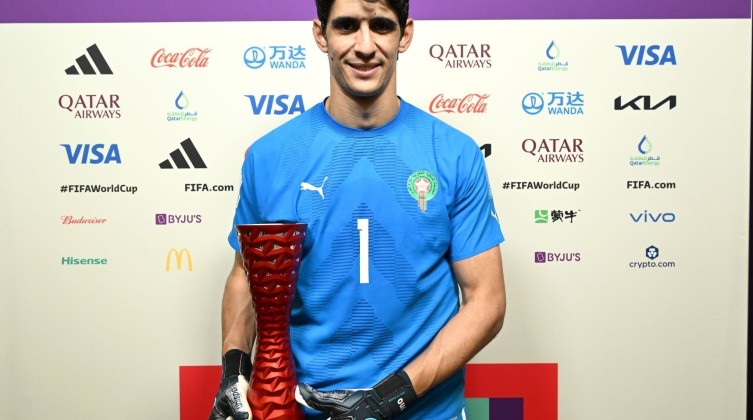 ياسين بونو أفضل لاعب في مباراة المغرب والبرتغال بـ مونديال قطر