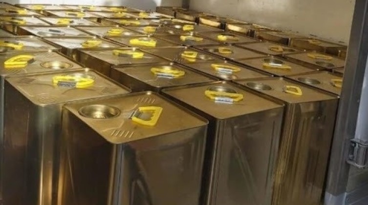 "الاردن" تسمح بإدخال زيت الزيتون عبر معبر الكرامة