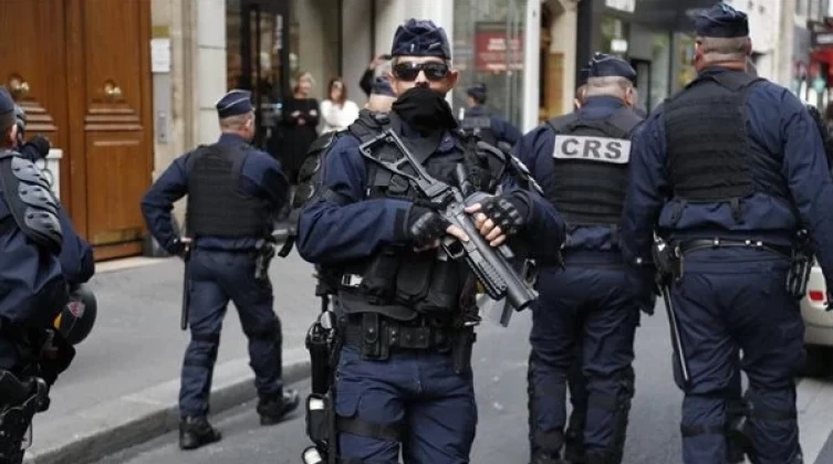 مقتل شخصان واصابة 4 آخرون بإطلاق نار في باريس