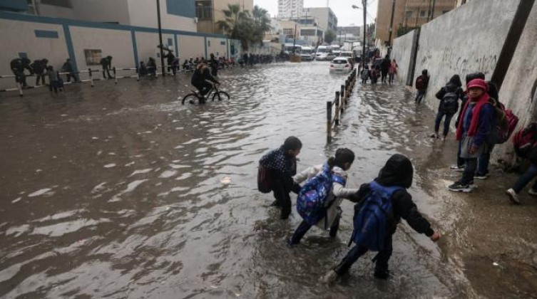 التعليم بغزة تقرر تعطيل الدراسة غدًا للحكومة والوكالة ورياض الأطفال