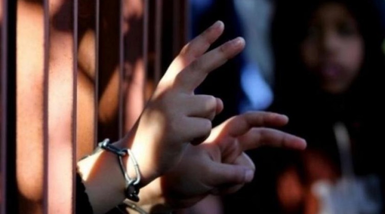 سلطات الاحتلال تفرج عن الأسيرة الطفلة حلا سرور