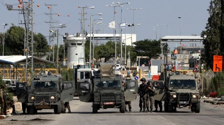 الاحتلال يعلن إغلاق حاجز الجلمة يوم غد الاثنين