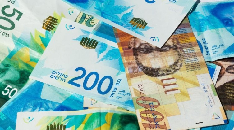أسعار صرف العملات مقابل الشيكل اليوم الاربعاء