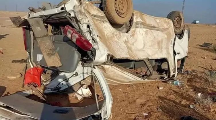 وفاة شخص وإصابة 18 اخرين بانقلاب مركبة في مصر