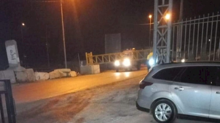 الاحتلال يغلق طرقا ومفترقات رئيسية شرق الخليل