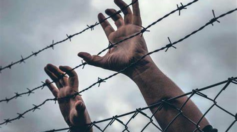 أسير من غزة يدخل عامه الـ21 في سجون الاحتلال