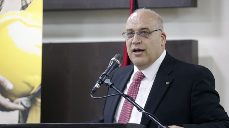 "أبو جيش" يكشف عن مخاطر ظاهرة سماسرة التصاريح