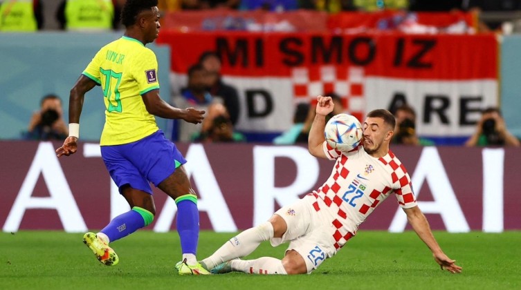 تعرف على أفضل 10منتخبات على مستوى العالم وأفريقيا