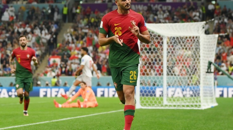 شاهد- البرتغال تكتسح سويسرا بسداسية وتضرب موعدًا مع المغرب في ربع نهائي المونديال