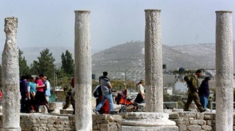 قوات الاحتلال تقتحم الموقع الأثري في بلدة سبسطية