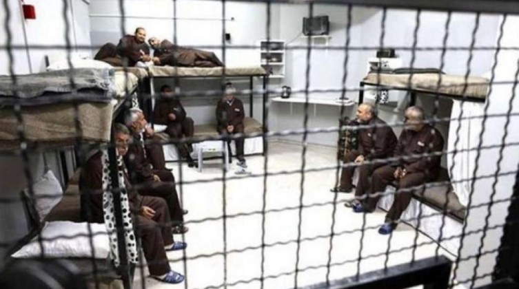 حماس: المعركة المتصاعدة في السجون لن يخوضها الأسرى وحدهم