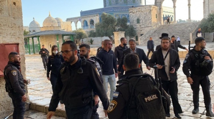 حماس تحذز: تهديدات بن غفير باقتحام الأقصى ستشعل المنطقة
