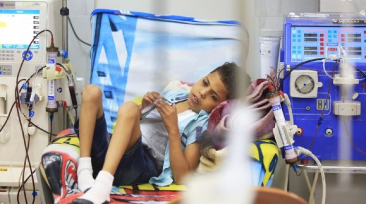 "الصحة بغزة": الاحتلال يمعن بمنع دخول الأجهزة الطبية للقطاع