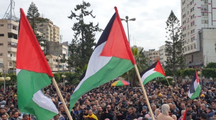 القوى الوطنية بغزة تدعو للتعبئة العامة لمواجهة التحديات المقبلة