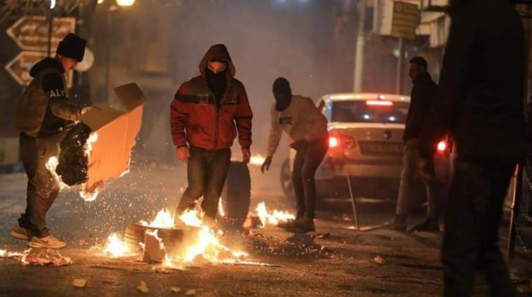 إصابة شابين في طوباس واشتباكات بنابلس وجنين