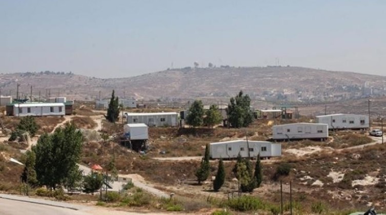 خلاف بين "غالانت" و "سموتريتش" بسبب بؤرة استيطانية قرب نابلس